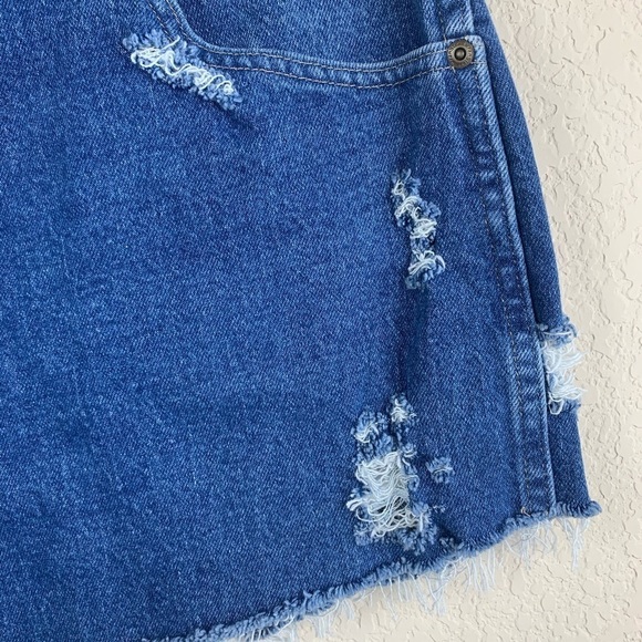 WRANGLER Distressed Denim High Rise Cut Offs Sz L - Picture 4 of 10